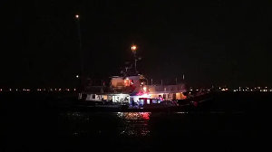 إدارة أسطول الصمود: السفينة الأكبر تعرضت لهجوم جديد بمسيرة حارقة أسفر عن اندلاع حريق على متنها، وتمت السيطرة على الوضع....