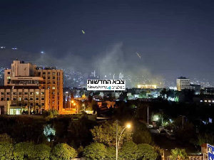 3 انفجارات تستهدف حي دُمَّر في العاصمة السورية دمشق...