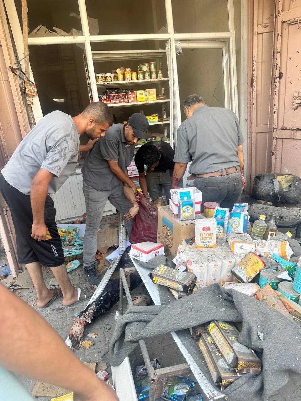 حصيلة الشهداء في قطاع غزة خلال الساعات الماضية

📅 الثلاثاء 16 أيلول/سبتمبر 2025
⏰ 12:00 فجرًا – 6:40 مساءً

الإجمالي: 101 شهيدًا
 الشهداء حسب المستشفي...