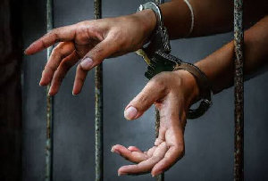 هيئة شؤون الأسرى والمحررين ونادي الأسير الفلسطيني ينشران قائمة بأسماء معتقلين صدرت بحقهم أوامر اعتقال إداري بين (أوامر جديدة وأوامر تجديد) بينهم الأسي...