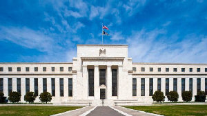 الاحتياطي الفيدرالي الأمريكي يخفض سعر الفائدة بـ 0.25 نقطة مئوية ليصبح في نطاق بين 4% و4.25%...