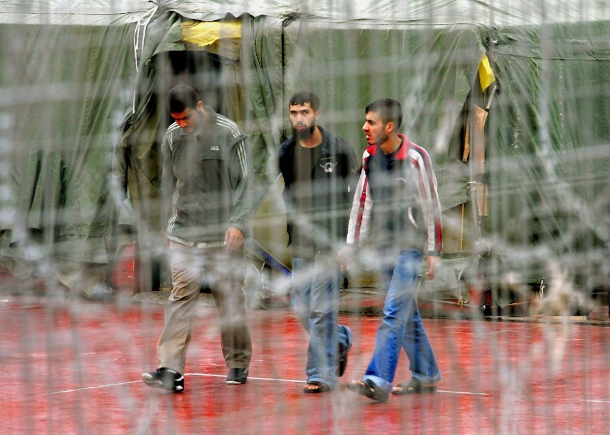 هيئة الأسرى: تقليص ساعات الفورة بشكل كبير، وحرمان الغالبية العظمى من الأسرى، يعكس سياسة التضييق الممنهجة التي تستهدف حياتهم اليومية وتزيد من معاناتهم ...