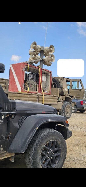 صور توثق شاحنات تحمل مكبرات صوت قال جيش الاحتلال إنه سيستخدمها لبث خطاب رئيس الوزراء الإسرائيلي في الأمم المتحدة داخل قطاع غزة، وفق ما أفادت هيئة البث...