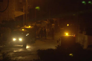 منذ صباح اليوم، نفّذت قوات الاحتلال الإسرائيلي والمستوطنون سلسلة اقتحامات واعتداءات في مناطق متفرقة من الضفة الغربية والقدس المحتلة، تخللها مواجهات عن...