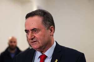 وزير الخارجية الإسرائيلي: أعلن أنه سيصوّت اليوم في اجتماع الحكومة لصالح خطة إطلاق سراح المختطفين، مؤكداً في الوقت ذاته أن إسرائيل لم تتخلَّ عن أي من أ...