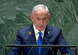 نتنياهو خلال خطابه في الكنيست:
	•	ملتزمون بإعادة جميع المخطوفين.
	•	كما وعدنا بإعادة جميع المخطوفين الأحياء وأعدناهم، ملتزمون بإعادة جميع الجثامين من ...