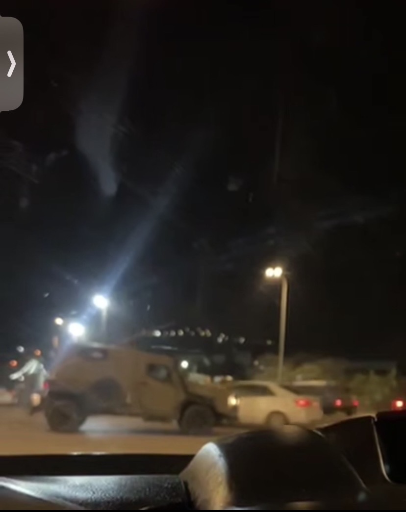 فيديو| اقتحام قوات كبيرة من جيش الاحتلال للمنطقة الشرقية في نابلس من حاجزي حوارة وعورتا، وتحدثت مصادر عبرية عن نية اقتحام مسؤولين إسرائيليين وشخصيات ب...