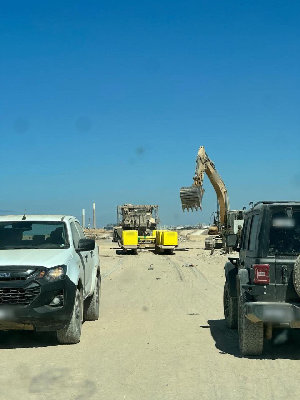 جيش الاحتلال يبدأ بتثبيت "الخط الأصفر" داخل قطاع غزة والمعروف بـ"خط الهدنة" في خطوة تهدف إلى تثبيت حدود السيطرة العسكرية ميدانيا....