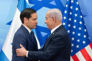 خلال زيارته لمقر توزيع التنسيق المشترك.. وزير الخارجية الأميركي روبيو:

 *- فخورون بالأيام الأولى من تطبيق خطة الرئيس ترمب بشأن وقف الحرب في غزة:

*- ...