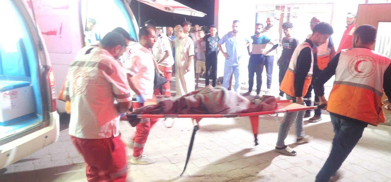 الدفاع المدني في غزة: 8 شهداء وأكثر من 15 جريحا جرّاء قصف الاحتلال على مدينة غزة وخانيونس ....