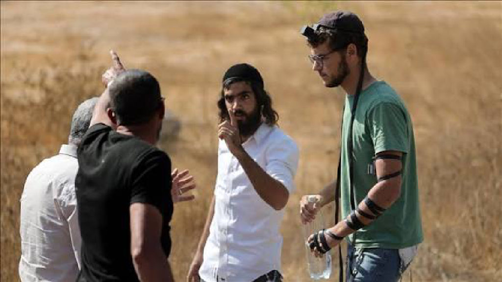 تصعيد خطير في الضفة الغربية: موجة اعتداءات للمستوطنين تخلف إصابات ودماراً في الممتلكات .
خاص بالصوت الفلسطيني .
شهد اليوم الثلاثاء (30 ديسمبر 2025) سل...