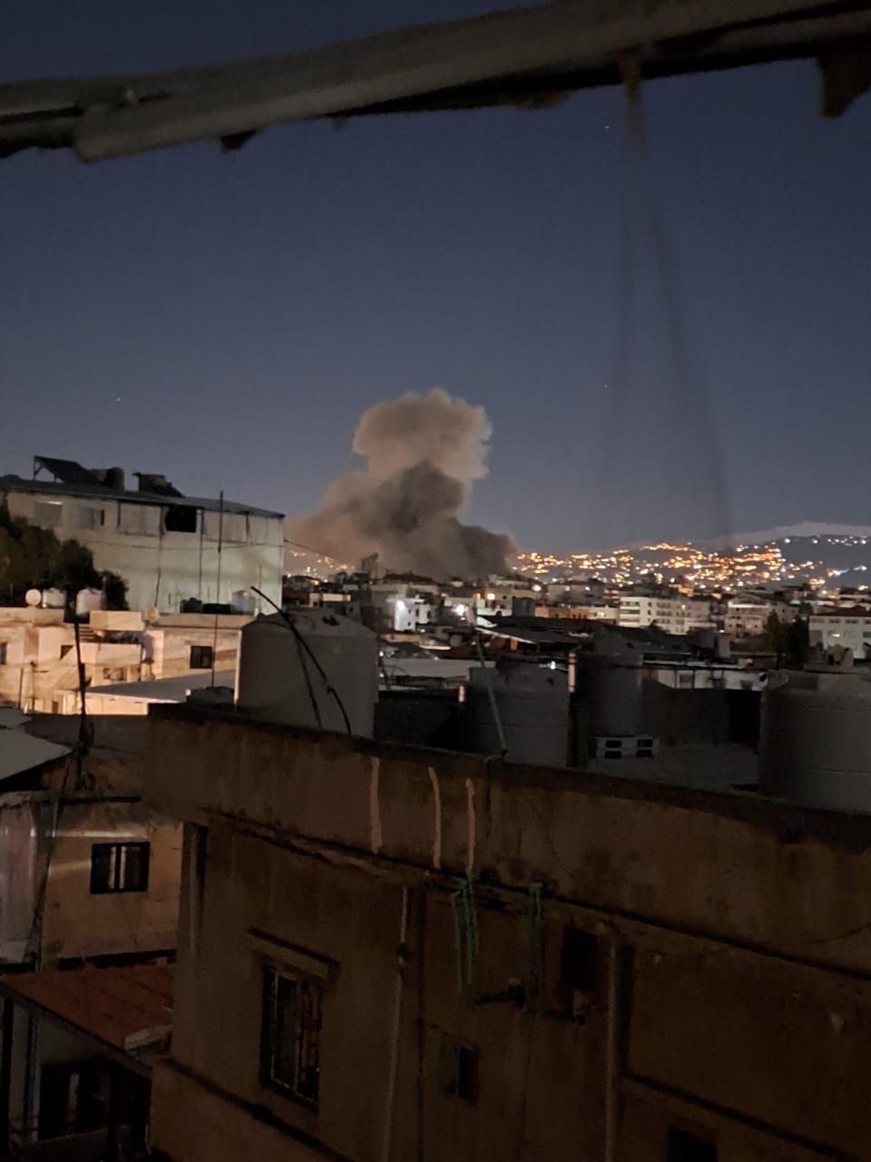 غارة إسرائيلية ثانية تستهدف شقة سكنية بالضاحية الجنوبية لبيروت...