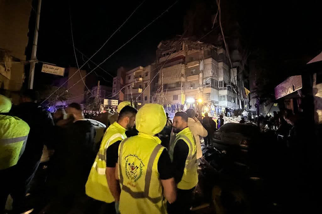 من مكان عملية اغتيال قائد عسكري في الحزب اللبناني بضاحية بيروت الجنوبية...